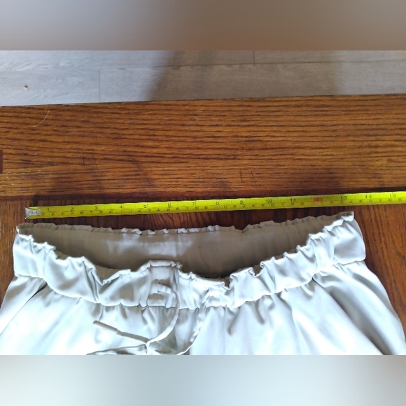 Lululemon pants - Picture 9 of 10